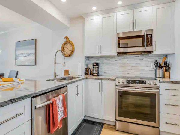 Contemporary Tigertail Beach Condo with full view