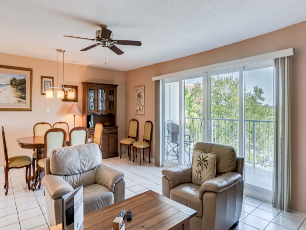 Indian Shores Two Bedroom Condo Sleeps Five Guests