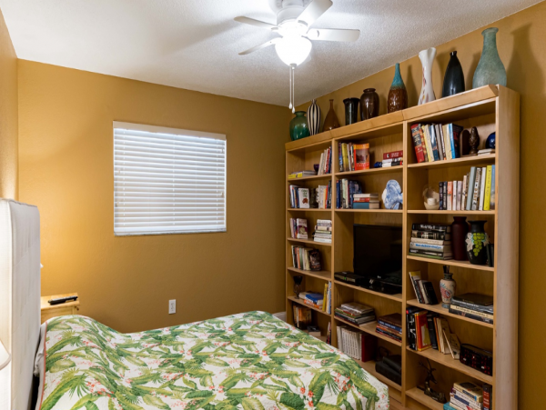 Indian Shores Two Bedroom Condo Sleeps Five Guests