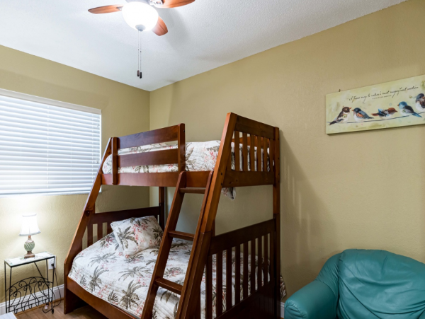 Indian Shores Two Bedroom Condo Sleeps Five Guests