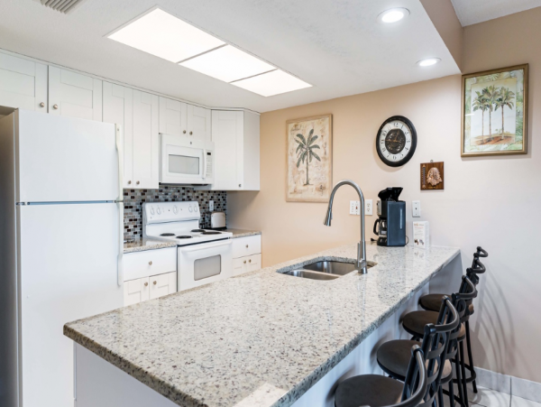 Indian Shores Two Bedroom Condo Sleeps Five Guests