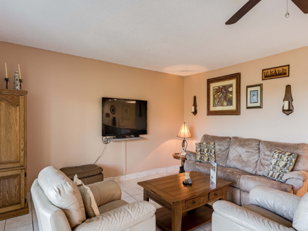 Indian Shores Two Bedroom Condo Sleeps Five Guests