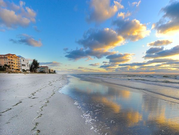 Gulf Front Vacation Rental Indian Shores - Florida Beach Condo