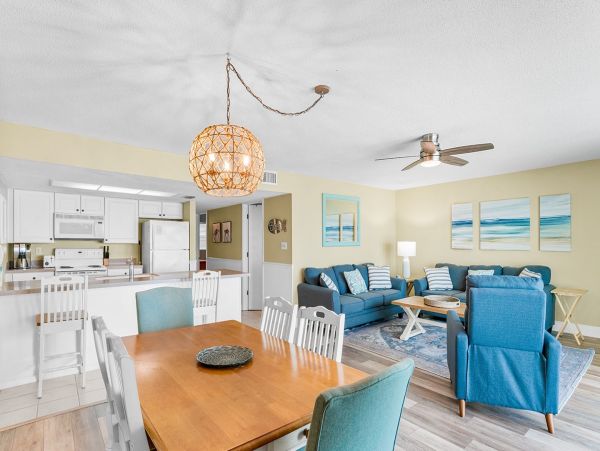 Gulf Front Vacation Rental Indian Shores - 2 Bedroom Florida Beach Condo