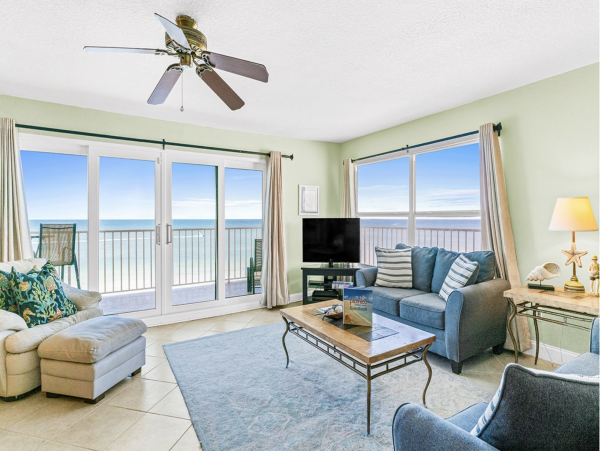 Penthouse Stunning End Unit Full Views of the Beach/Gulf