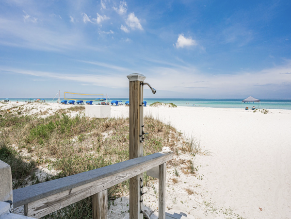 Penthouse Stunning End Unit Full Views of the Beach/Gulf