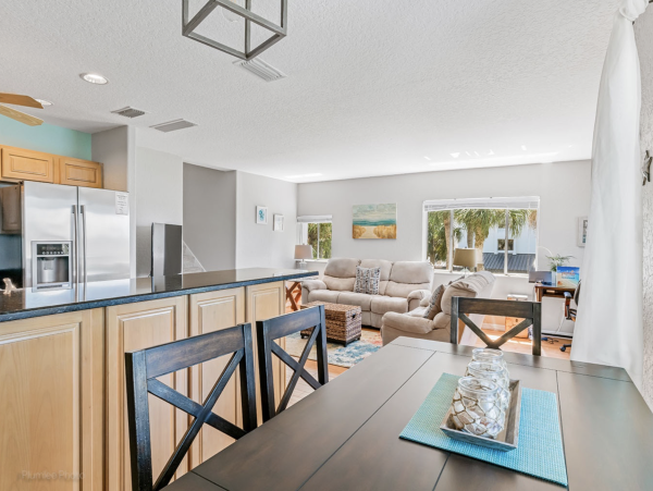 Largo Beauty Waterview Condo NEW ARRIVAL Call Today.