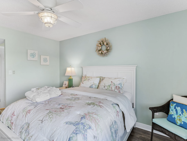 Largo Beauty Waterview Condo NEW ARRIVAL Call Today.