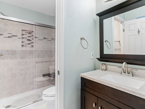 Largo Beauty Waterview Condo NEW ARRIVAL Call Today.