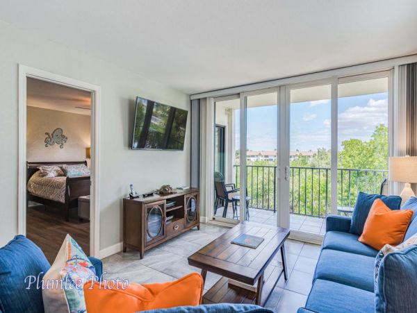 Indian Rocks Two Bedroom Vacation Condo Walk To Beach