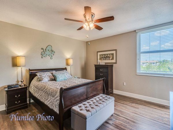 Indian Rocks Two Bedroom Vacation Condo Walk To Beach