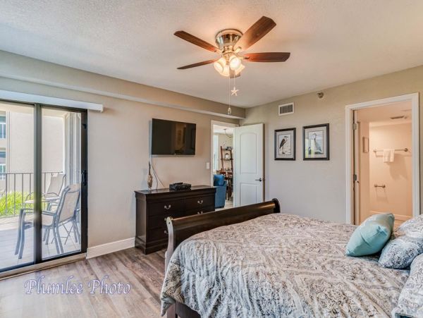 Indian Rocks Two Bedroom Vacation Condo Walk To Beach