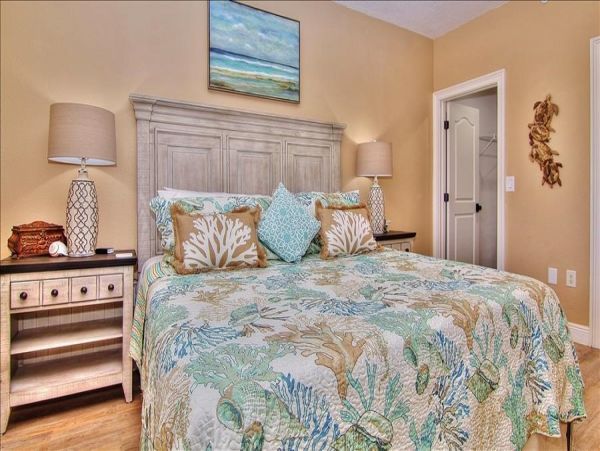 Clearwater Condo 983904