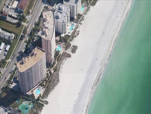 VIEWS EVERYWHERE 3 BEDROOM CLEARWATER BEACHFRONT CONDO