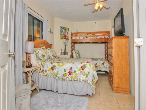 Clearwater Condo 983917