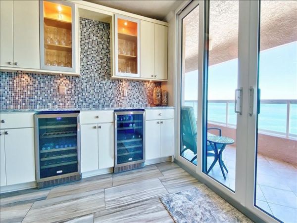 Luxury Penthouse with Sweeping Views and Balcony