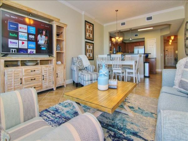 Three Bedroom Walk to Beach Vacation Condo in Clearwater