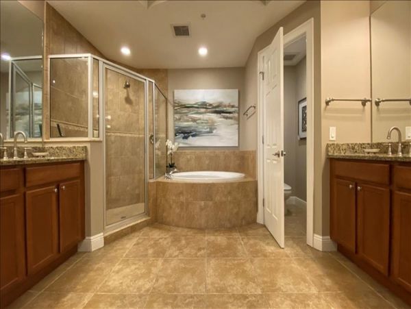 Three Bedroom Walk to Beach Vacation Condo in Clearwater