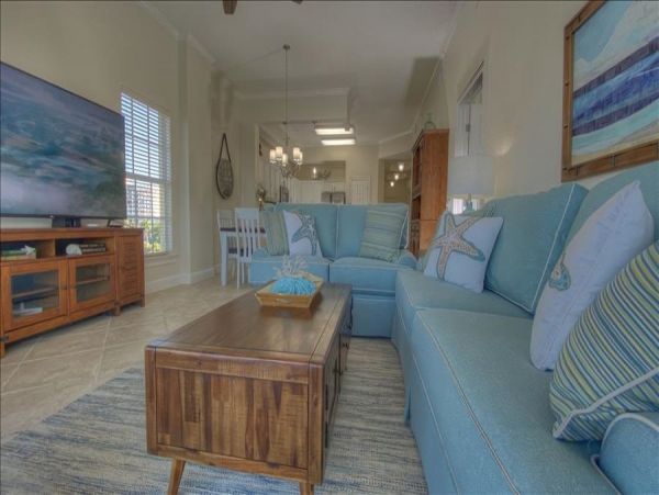 3 Bedroom -3 Bathroom Condo with Water Views short walk to restaurants and beach
