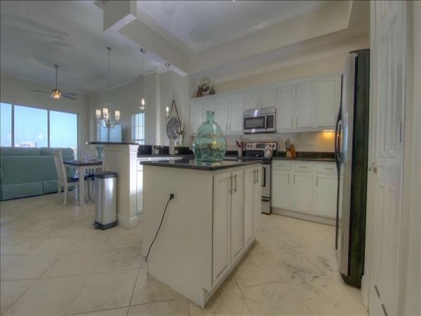 3 Bedroom -3 Bathroom Condo with Water Views short walk to restaurants and beach