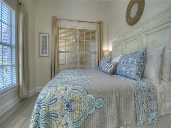 3 Bedroom -3 Bathroom Condo with Water Views short walk to restaurants and beach