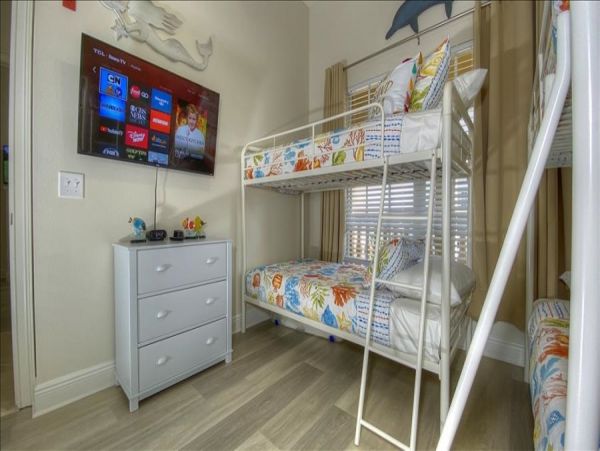 3 Bedroom -3 Bathroom Condo with Water Views short walk to restaurants and beach