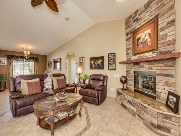 Palm Desert Home 983926