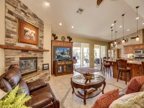 Palm Desert Home 983926