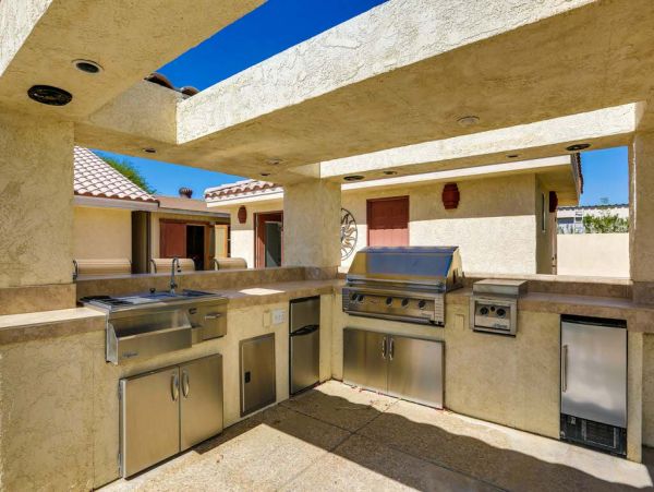Palm Desert Home 983926