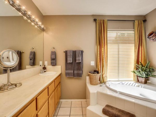 Palm Desert Home 983926