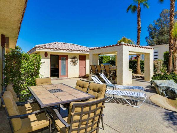 Palm Desert Home 983926