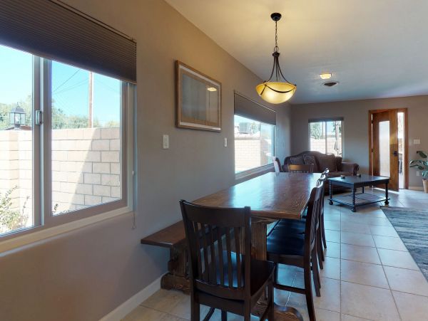 Palm Desert Home 983928
