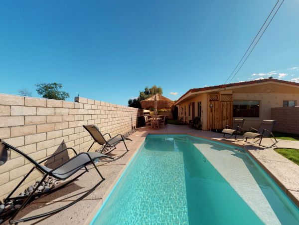 Palm Desert Home 983928
