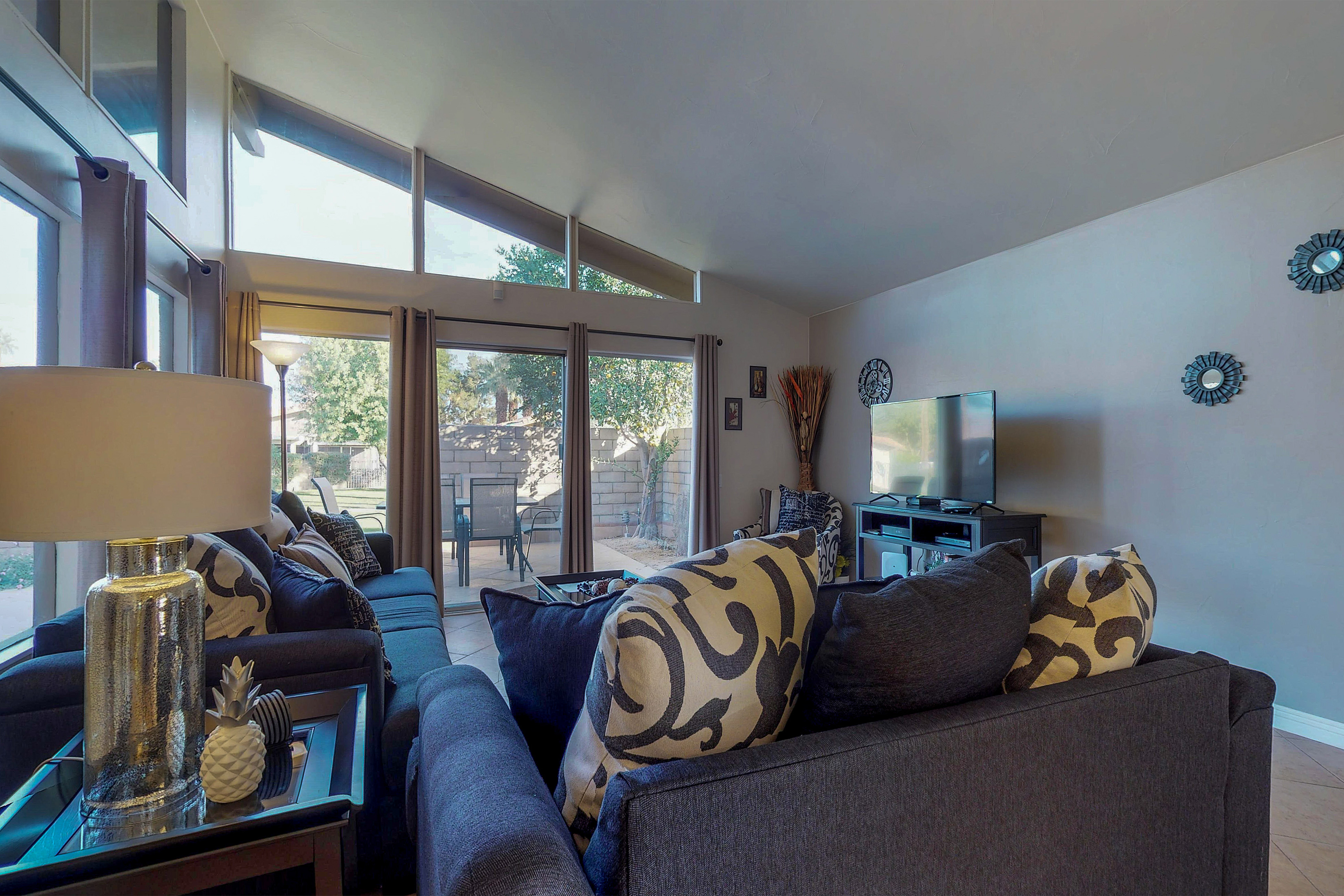 Palm Desert Home 983929