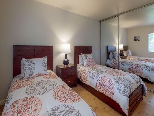 Palm Desert Home 983929