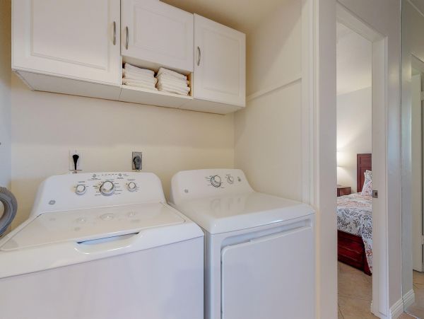 Palm Desert Home 983929