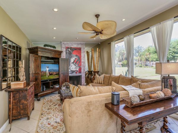 Palm Desert Home 983930