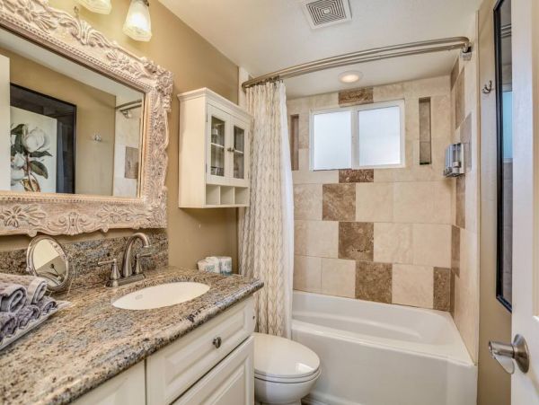 Palm Desert Home 983930