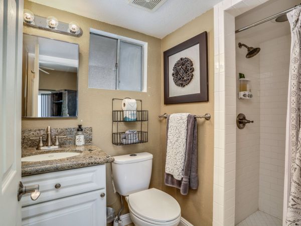 Palm Desert Home 983930
