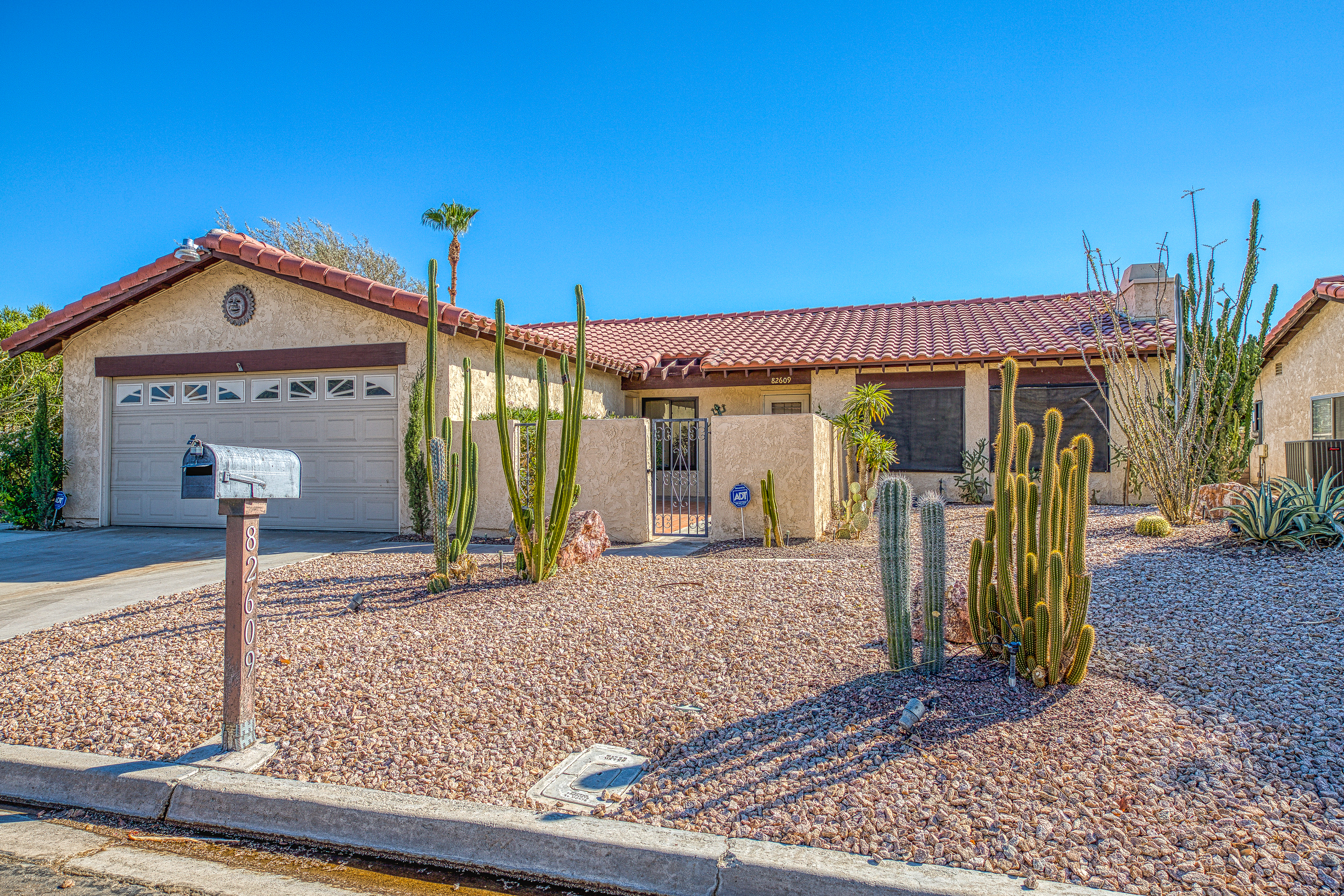 Palm Desert Home 983931