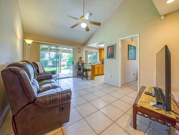 Palm Desert Home 983931