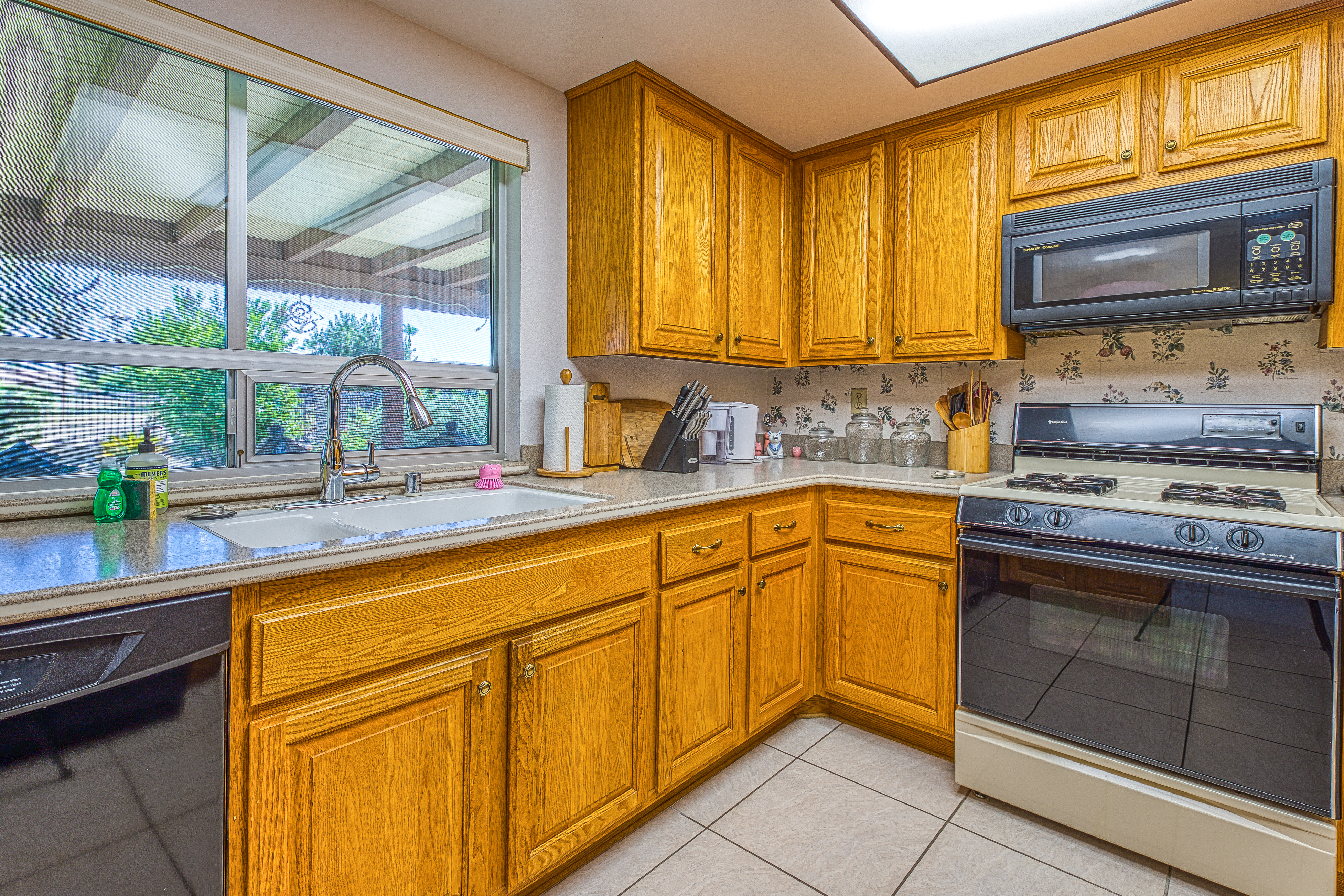 Palm Desert Home 983931