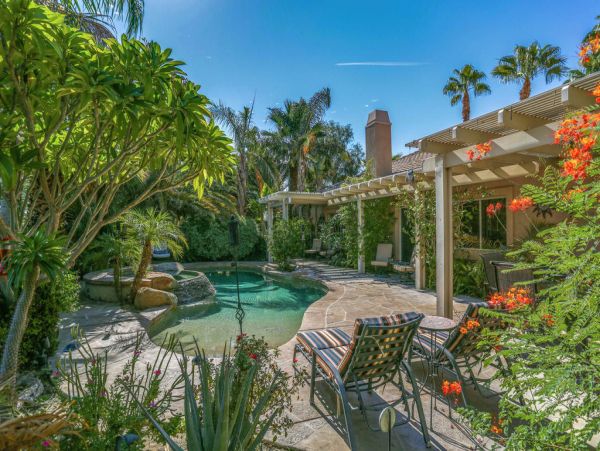 Palm Desert Home 983933