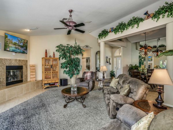 Palm Desert Home 983933