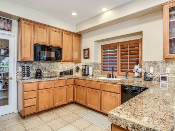 Palm Desert Home 983933