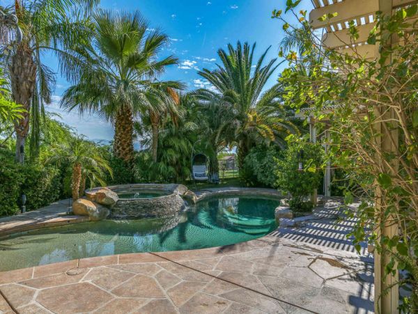 Palm Desert Home 983933