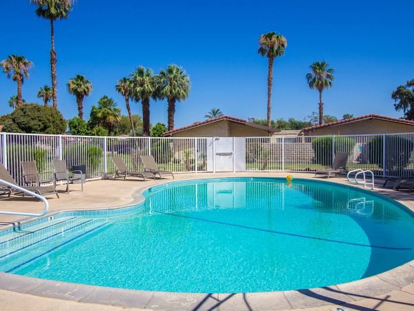 Palm Desert Home 983934