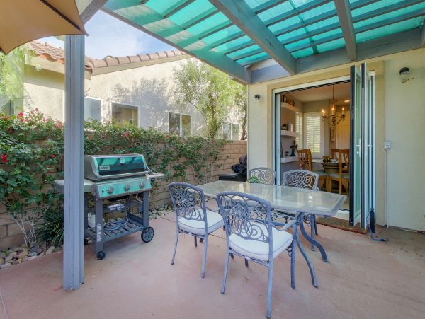 Palm Desert Home 983935