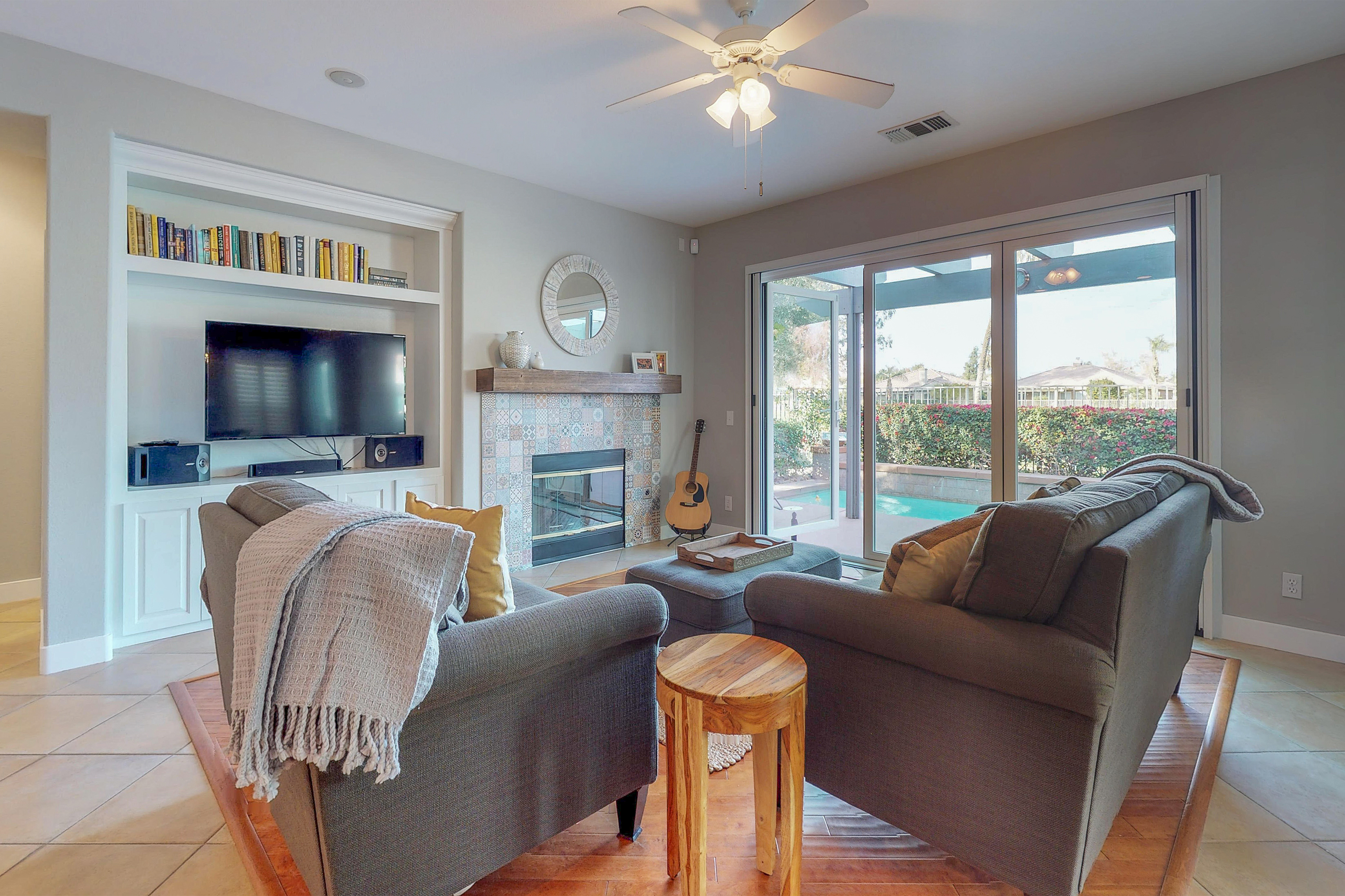 Palm Desert Home 983935