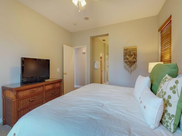 Palm Desert Home 983935